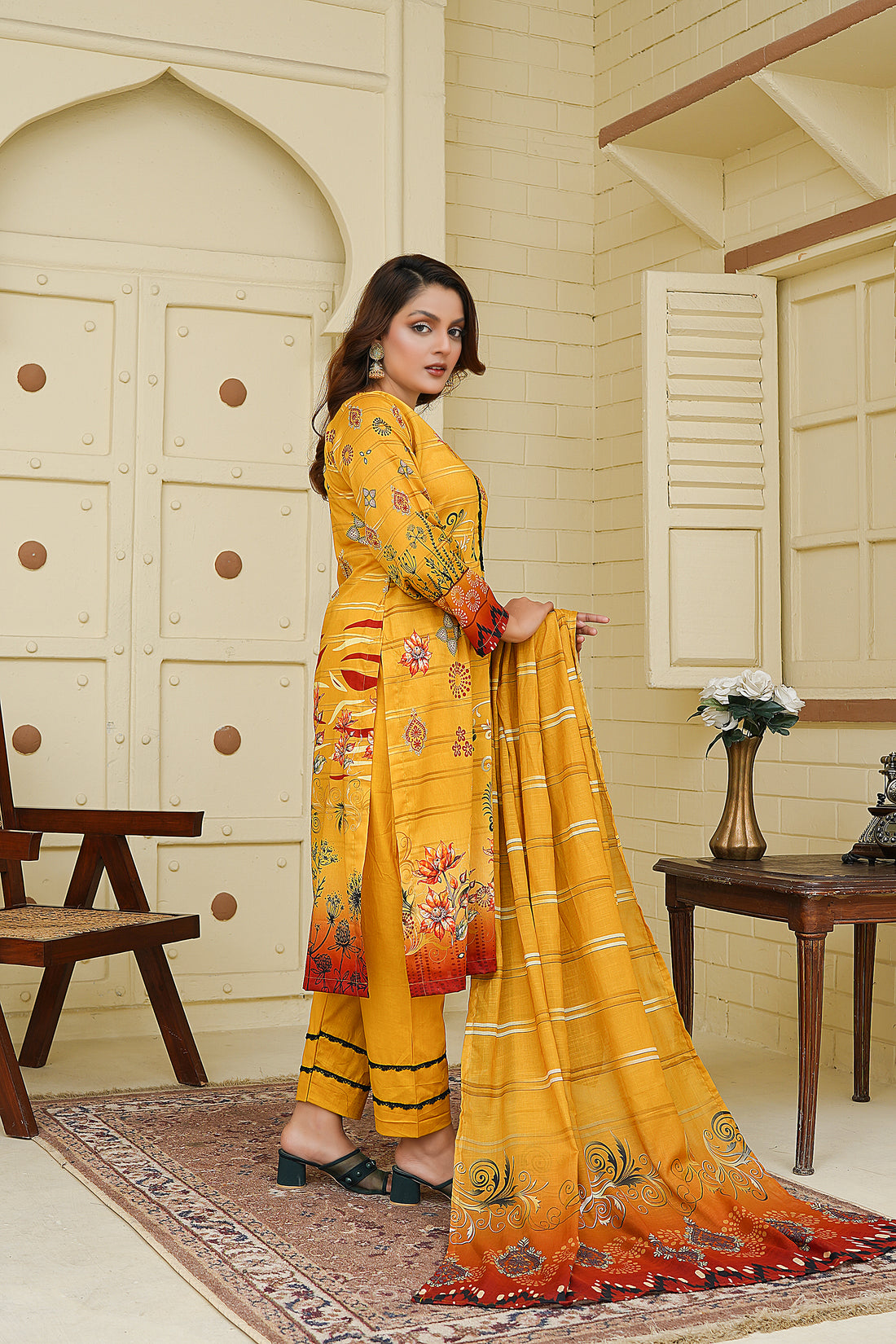 Unstitched 3 Piece - Printed Lawn Suit