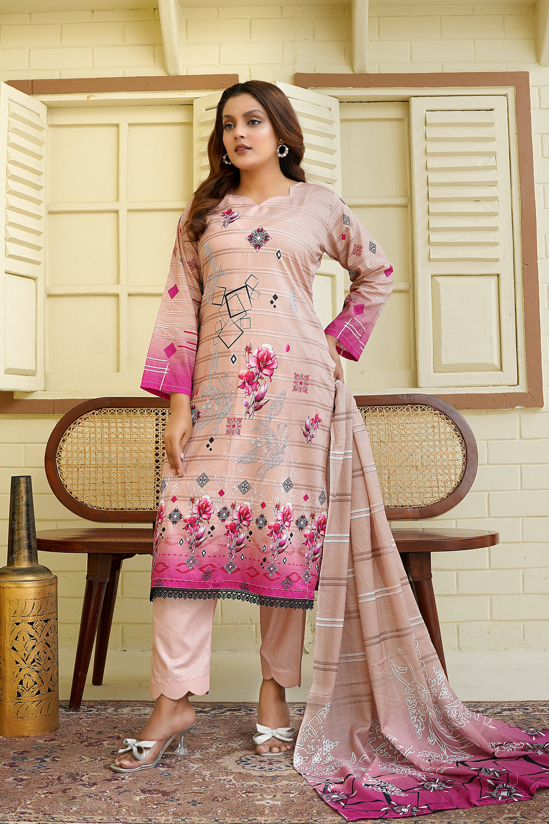 Unstitched 3 Piece - Printed Lawn Suit